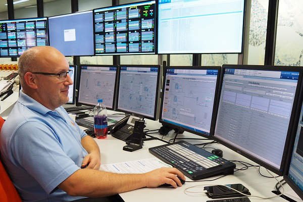 Yokogawa CP401 to CP451 Upgrade: Base Unit Reuse Guide